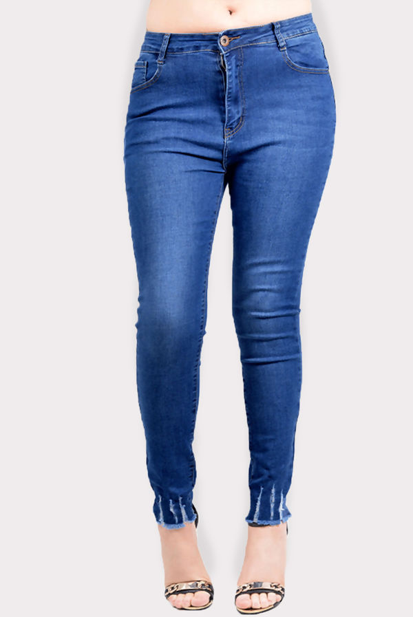 Plus Size Denim Raw Hem Jeans